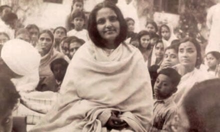 The Divine Life of Anandamayi Ma